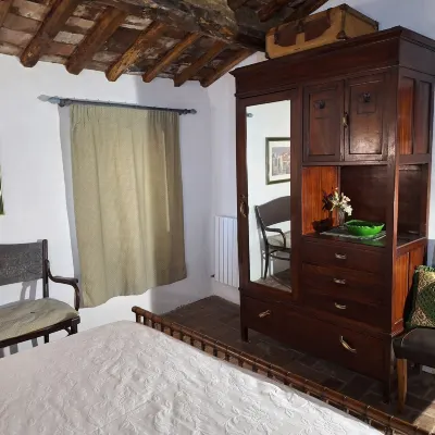 Typical rustic Tuscan house in the hamlet of Casesi. A dive into the past....