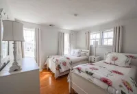 Cheerful 5 br Nantucket home; perfect for families - مسبح