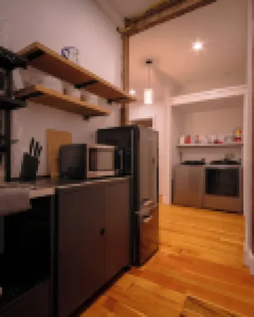 3-bedroom apartment in charming Beacon with WiFi, AC