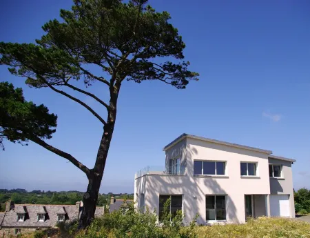 Bright apartment Sea view - Pink Granite coast - PROMO September-October