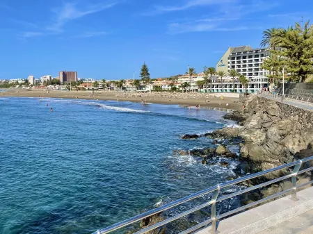 Relaxing Ocean Views, Closed to the Beach