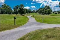 Retreat @ the Hills w/ Pets and Game Room