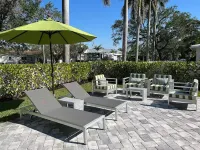 Newly Renovated, Close to Old Naples & Beach