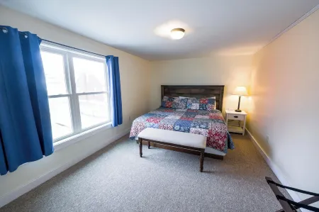 Downtown Greenville Spacious Apartment