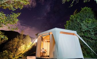 Look & Luck Glamping by David