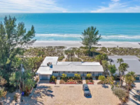 Las Hermanas 1 Hotels in Longboat Key