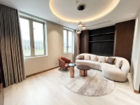 Icity Mozart Suites Các khách sạn gần Cầu Nhật Lệ 2