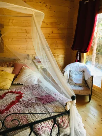 La Cabane des Amoureux Отели в г. Сийан-ла-Каскад