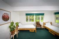 Loch Ness Bunk Inn Hotels in Drumnadrochit