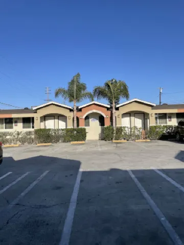 Villa Inn & Suites