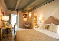 Hospes Las Casas del Rey de Baeza, a Member of Design Hotels Hotels in Seville