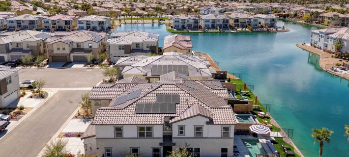 Lago Luxe by AvantStay Hotels in Indio