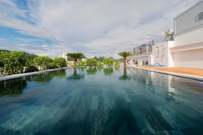 River Way Hotel Ha Long Hotel in zona Baia di Ha Long