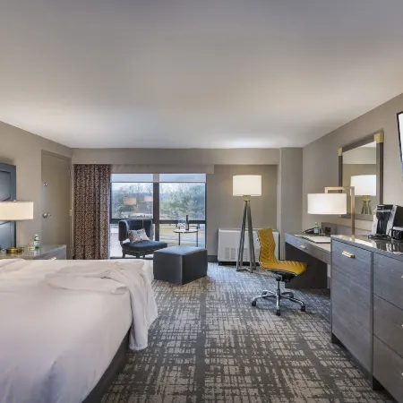 Crowne Plaza PROVIDENCE-WARWICK (AIRPORT) by IHG