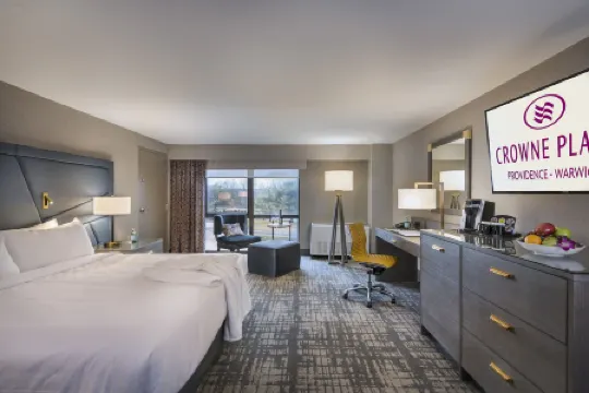 Crowne Plaza PROVIDENCE-WARWICK (AIRPORT) by IHG