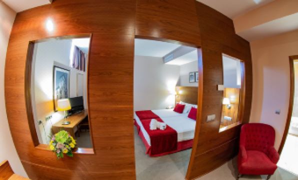 Hospedium Hotel Casino Del Tormes
