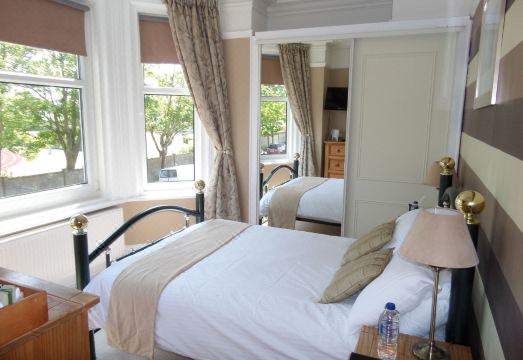 1. 버몬트 하우스 ..