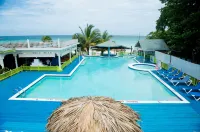 Fun Holiday Beach Resort - Havudsigt