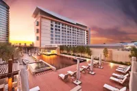 Le Méridien City Centre Bahrain - 5-Star