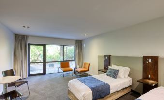 Garden Court Suites and Apartments
