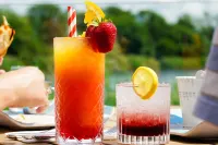 De Vere Cotswold Water Park - bar