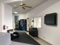 Motel 6 Missoula, MT - Wye - Travel Plaza - parking