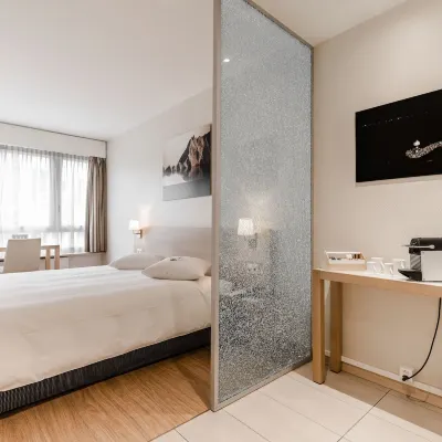 Starling Hôtel Résidence Genève Отели рядом с достопримечательностью «Акасья»