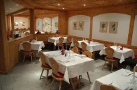 Hotel Corvatsch - Web Check-in - Bữa sáng