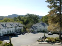 Baechtel Creek Inn Hotels in Willits