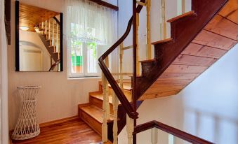 Mira Sea Front Guesthouse