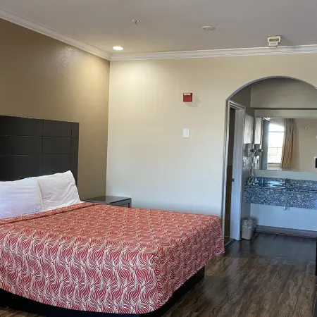 Palace Inn Westheimer Отели рядом с достопримечательностью «Торговый центр "Уэст-Оукс"»