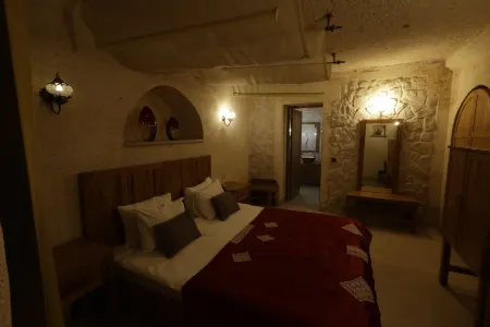 Anatelein Boutique Cave Hotel Отели в г. Tekelli Mahallesi