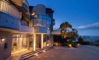 Auberge Fontaine Bleau Atami