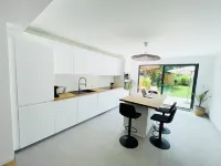 Modern Townhouse with Private Garden