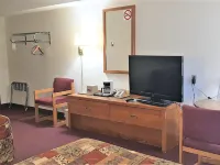 AmeriVu Inn & Suites-Avon Hotels in Avon