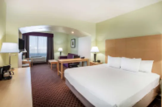 La Quinta Inn & Suites by Wyndham Odessa North