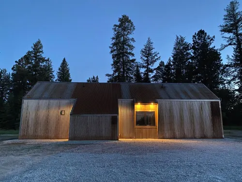 Modern rustic getaway located on the Stillwater River