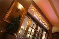 Hotel Prince de Liege Hoteles cerca de Waer Waters