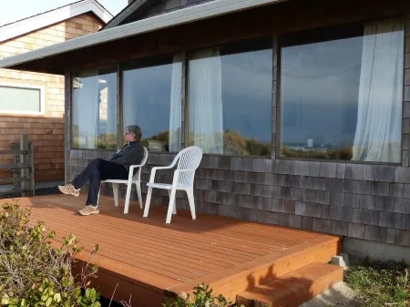 Manzanita-Old Time Beach Front Simplicity. Come And Relax. MCA 316