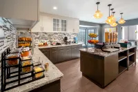 Homewood Suites by Hilton Eatontown - breakfast