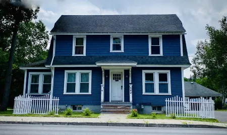 Oneonta NY Urban Farmhouse