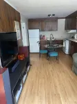 Quiet one bedroom house close to airport