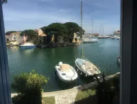 PORT GRIMAUD: Dream apartment in a quiet and precious neighborhood