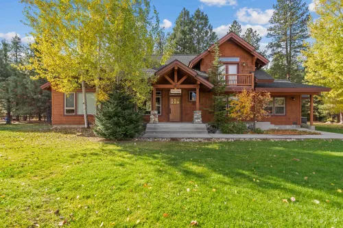 River Lodge in Plain