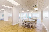 Fifth floor beachfront condo with pool access, washer/dryer, and ocean view Hotels in Okaloosa Island