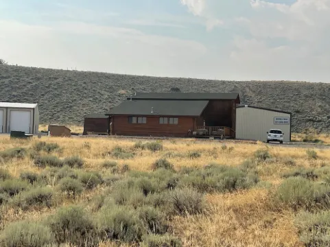 4-bedroom apartment right across from rodeo in cody - or rent the whole lodge!