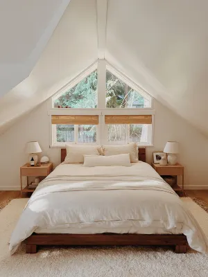 Charming A-Frame Retreat with Expansive Yard - Cozy and Modern Escape Snohomish County 호텔