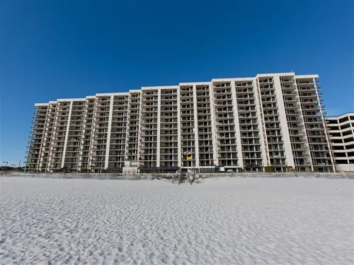 Gulf-Front Condo with Stunning Views and Luxury Amenities - Exquisite Retreat
