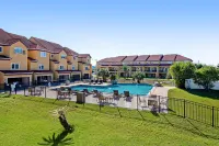 Regency Cabanas F2