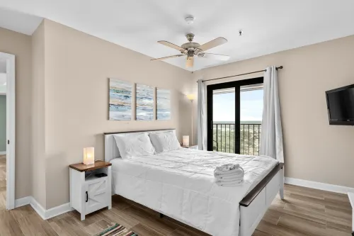 Breathtaking Ocean View and Cozy Retreat - Charming Beach Oasis Hotels in Surfside Beach